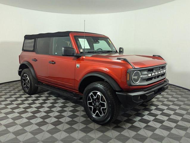 Photo of 2022 HOT PEPPER RED MET TINT CC Ford Bronco