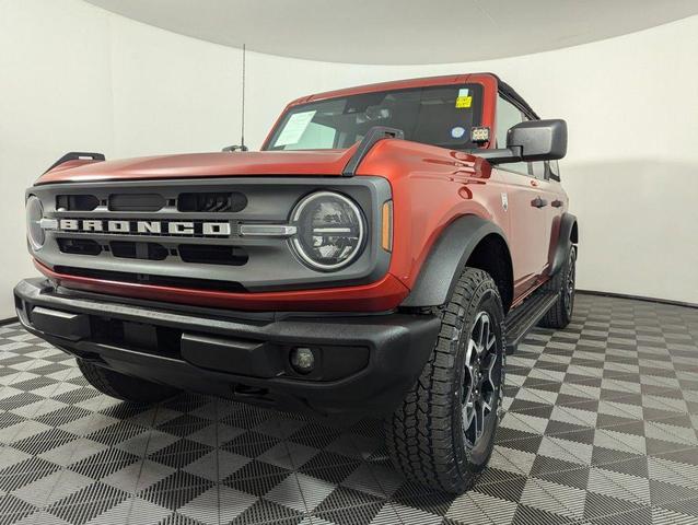 Photo of 2022 HOT PEPPER RED MET TINT CC Ford Bronco