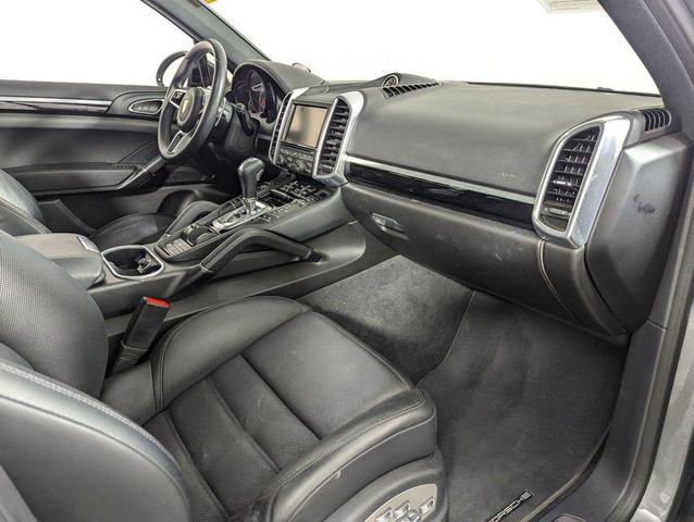 Photo of 2016 Meteor Gray Metallic Porsche Cayenne