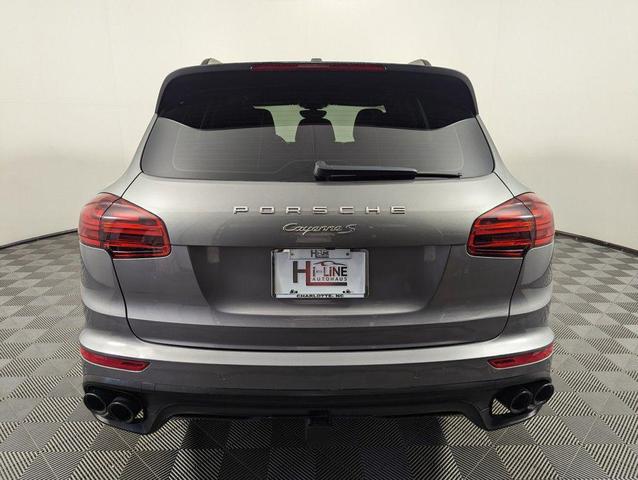 Photo of 2016 Meteor Gray Metallic Porsche Cayenne