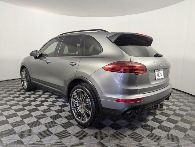 Photo of 2016 Meteor Gray Metallic Porsche Cayenne