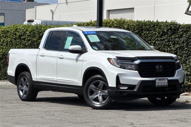 Photo of 2023 Platinum White Pearl Honda Ridgeline