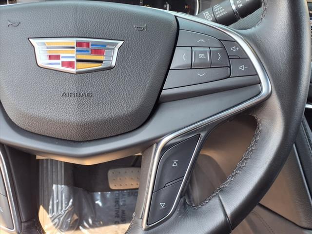 Photo of 2023 Stellar Black Metallic Cadillac XT5