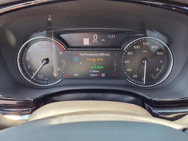 Photo of 2022 Crystal White Tricoat Cadillac XT6