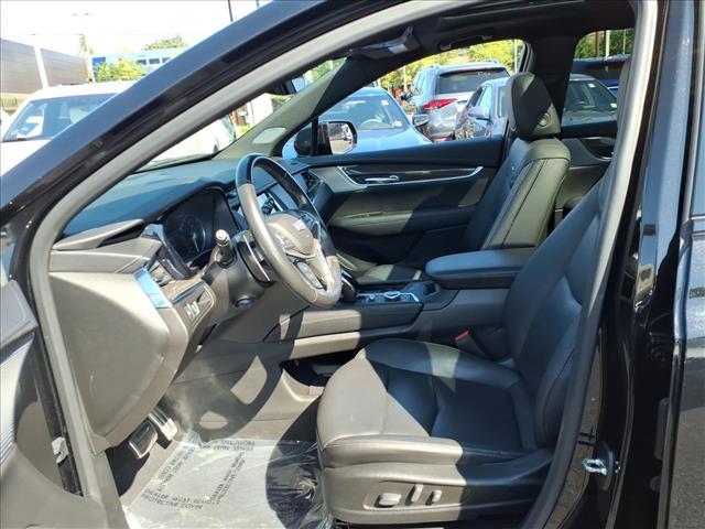 Photo of 2022 Stellar Black Metallic Cadillac XT5