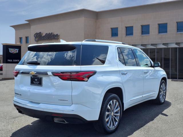 Photo of 2022 Summit White Chevrolet Traverse