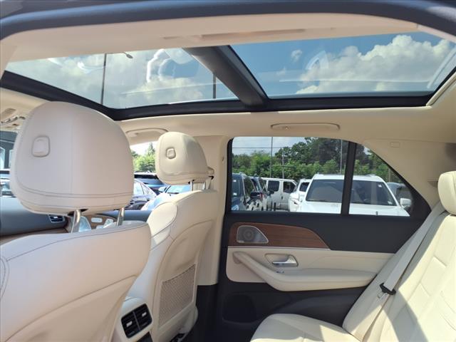 Photo of 2023 Selenite Grey Metallic Mercedes-Benz GLE 350