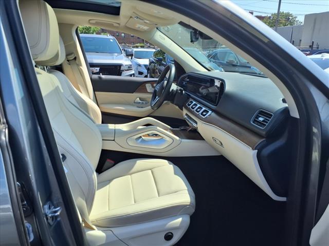 Photo of 2023 Selenite Grey Metallic Mercedes-Benz GLE 350