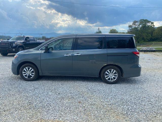 Photo of 2011 Twilight Gray Nissan Quest