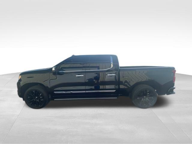 Photo of 2024 Black Chevrolet Silverado 1500