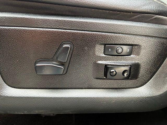 Photo of 2018 Pearl White RAM 3500