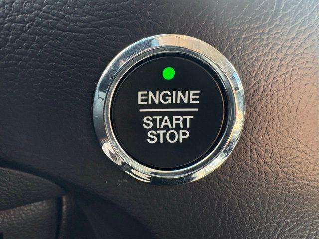 Photo of 2024 Silver Metallic Ford Edge