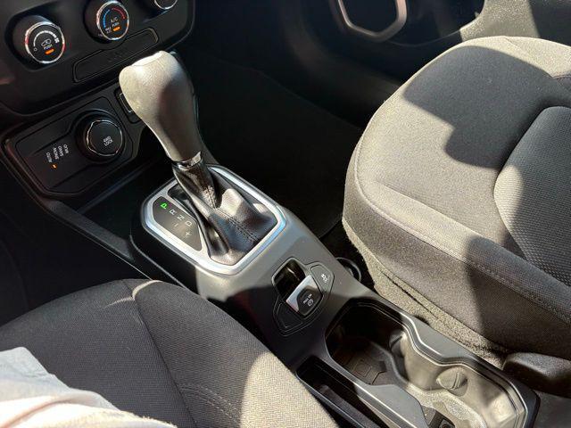 Photo of 2019 Granite Crystal Metallic Clearcoat Jeep Renegade