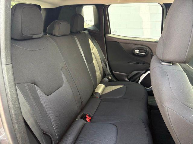 Photo of 2019 Granite Crystal Metallic Clearcoat Jeep Renegade