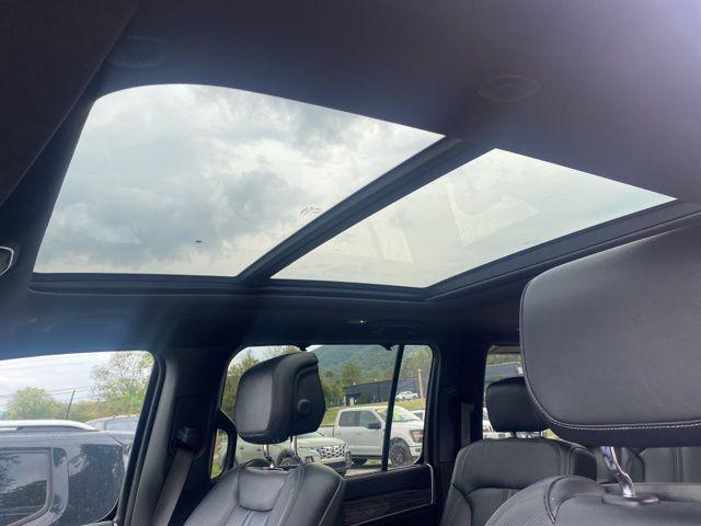 Photo of 2022 Baltic Gray Metallic Clearcoat Jeep Wagoneer