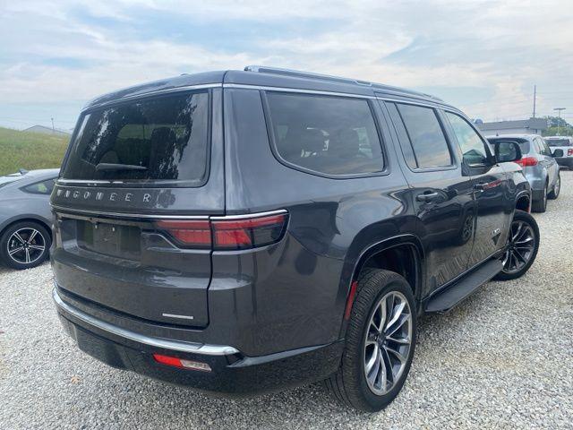 Photo of 2022 Baltic Gray Metallic Clearcoat Jeep Wagoneer