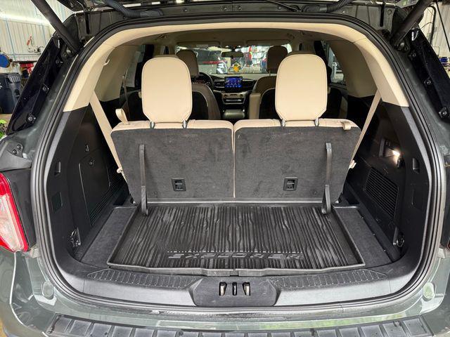 Photo of 2022 Green Metallic Ford Explorer