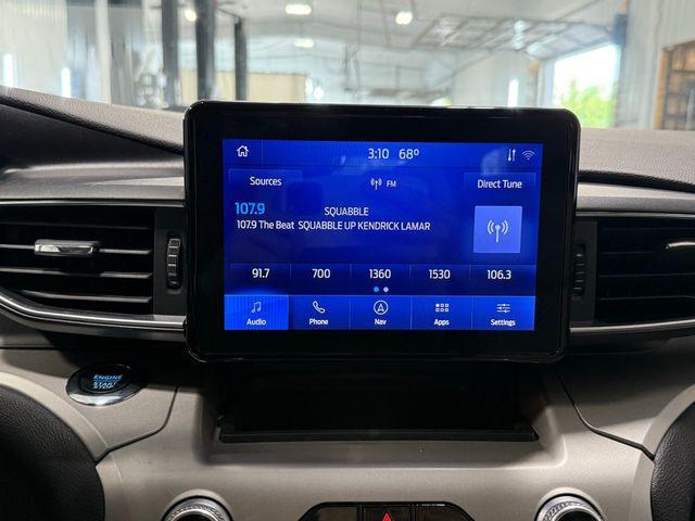 Photo of 2022 Green Metallic Ford Explorer