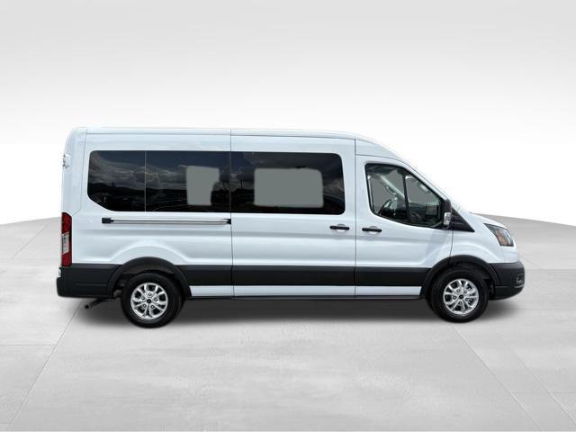 Photo of 2025 Oxford White Ford Transit-350