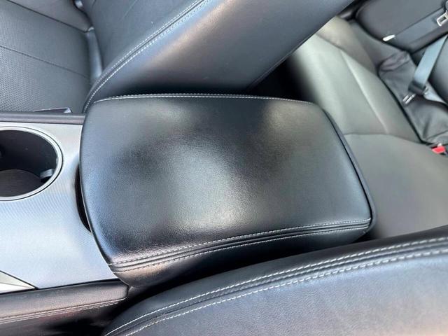 Photo of 2021 Majestic White INFINITI Q50