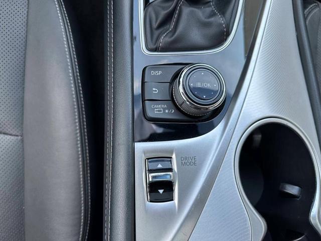 Photo of 2021 Majestic White INFINITI Q50