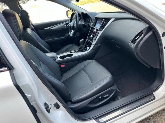 Photo of 2021 Majestic White INFINITI Q50