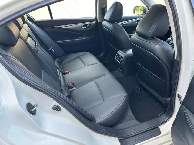 Photo of 2021 Majestic White INFINITI Q50