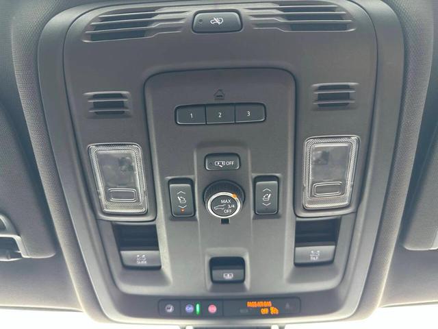 Photo of 2021 Hunter Metallic GMC Yukon