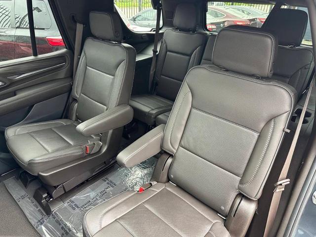 Photo of 2021 Hunter Metallic GMC Yukon