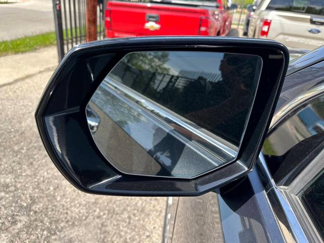 Photo of 2021 Hunter Metallic GMC Yukon