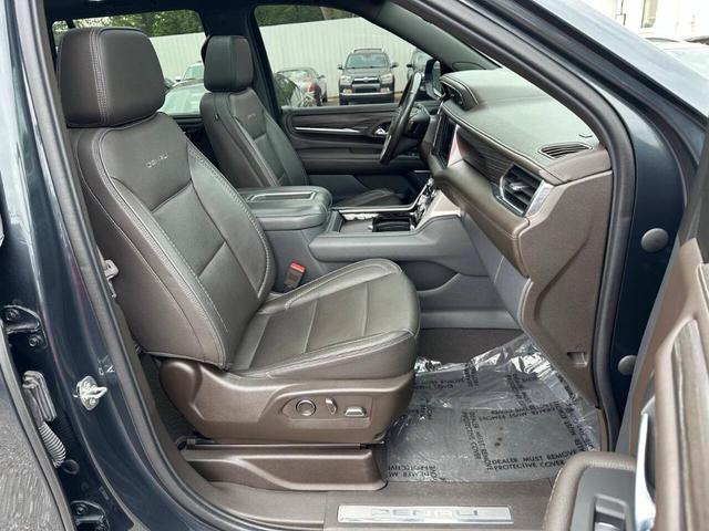 Photo of 2021 Hunter Metallic GMC Yukon