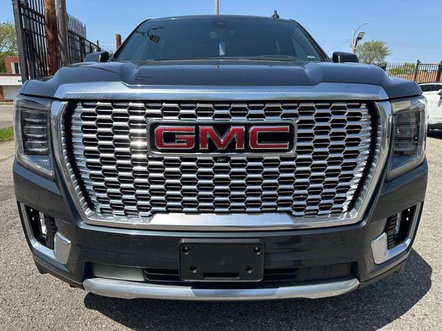 Photo of 2021 Hunter Metallic GMC Yukon
