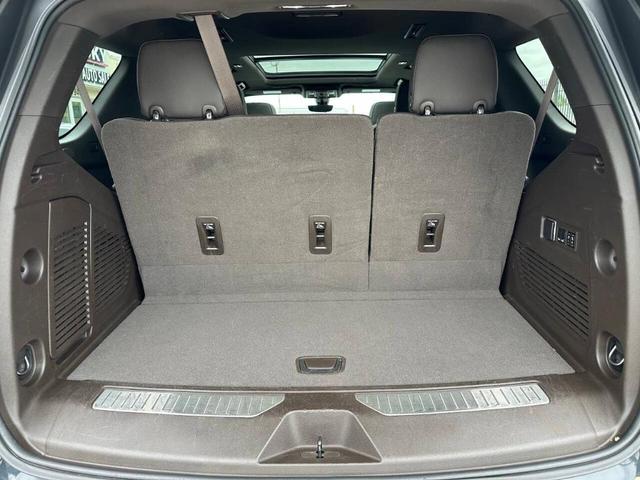 Photo of 2021 Hunter Metallic GMC Yukon