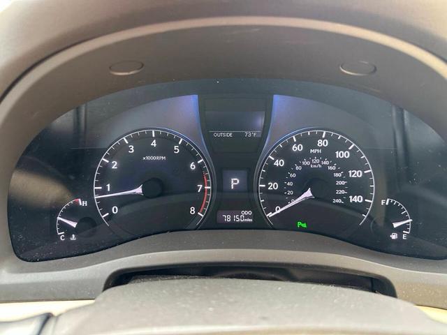 Photo of 2013 White Lexus RX 350