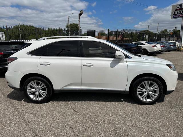 Photo of 2013 White Lexus RX 350