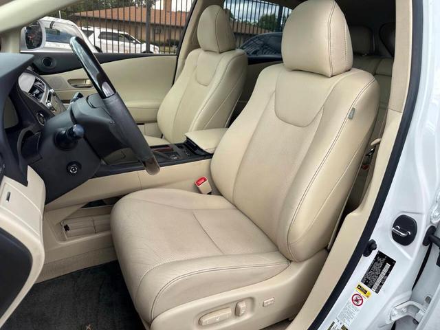 Photo of 2013 White Lexus RX 350