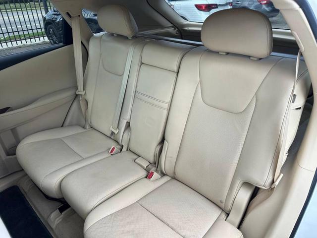 Photo of 2013 White Lexus RX 350