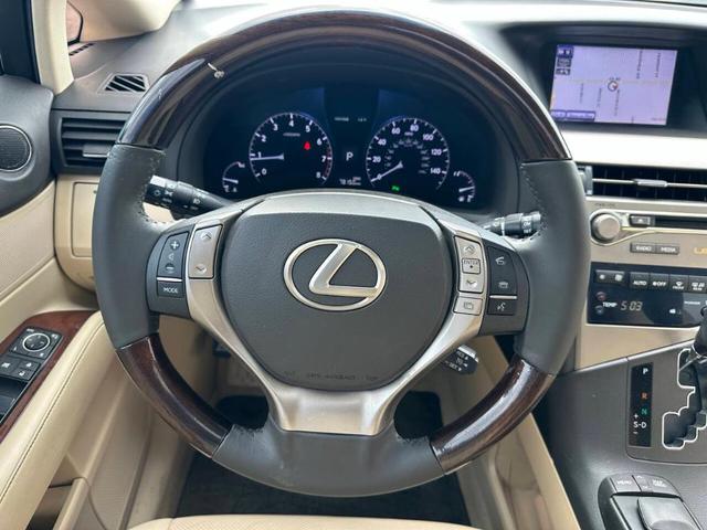 Photo of 2013 White Lexus RX 350
