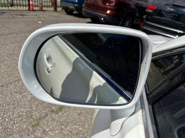 Photo of 2013 White Lexus RX 350