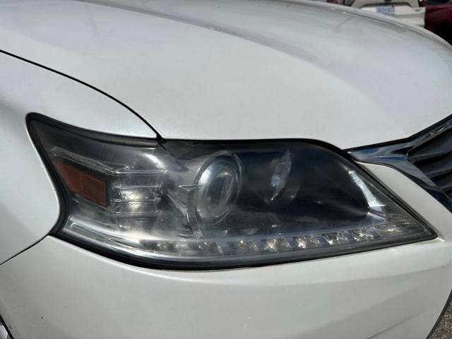 Photo of 2013 White Lexus RX 350
