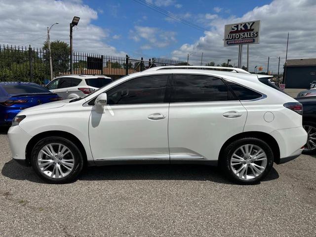 Photo of 2013 White Lexus RX 350