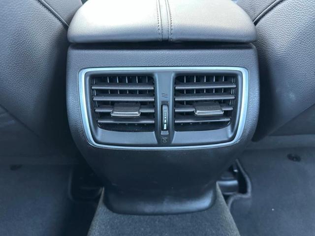 Photo of 2018 Blue Acura TLX