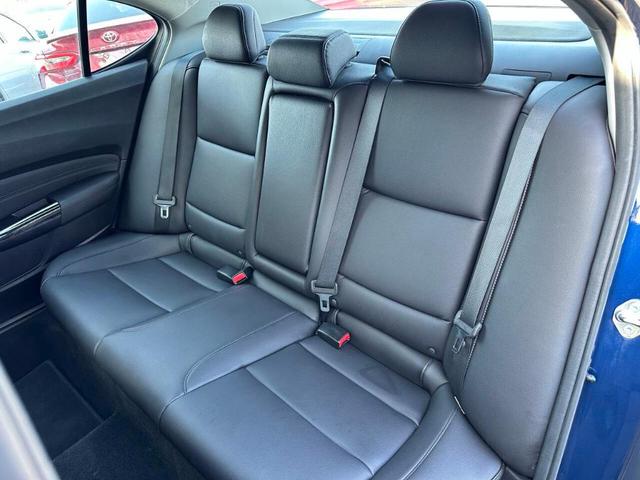 Photo of 2018 Blue Acura TLX