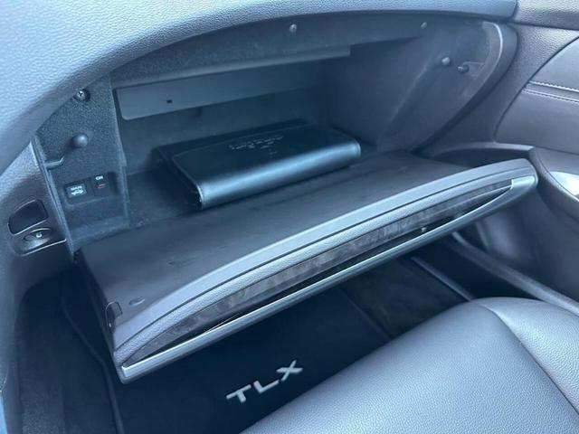 Photo of 2018 Blue Acura TLX