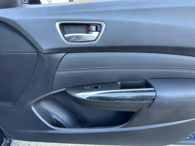 Photo of 2018 Blue Acura TLX