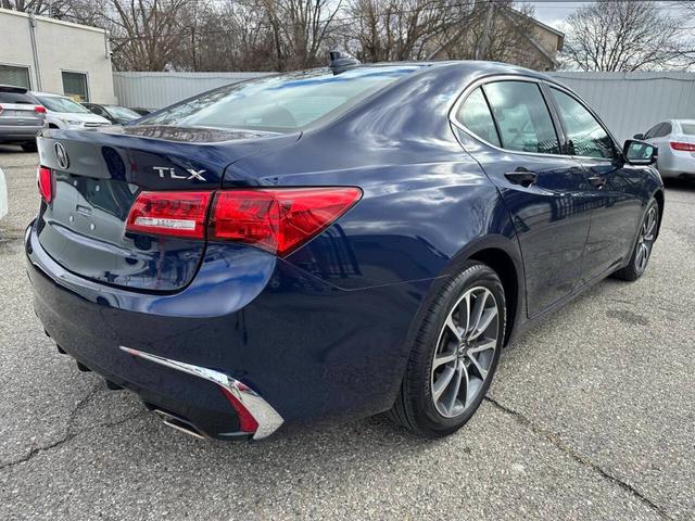 Photo of 2018 Blue Acura TLX