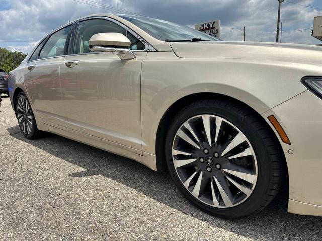 Photo of 2017 Gold Lincoln MKZ