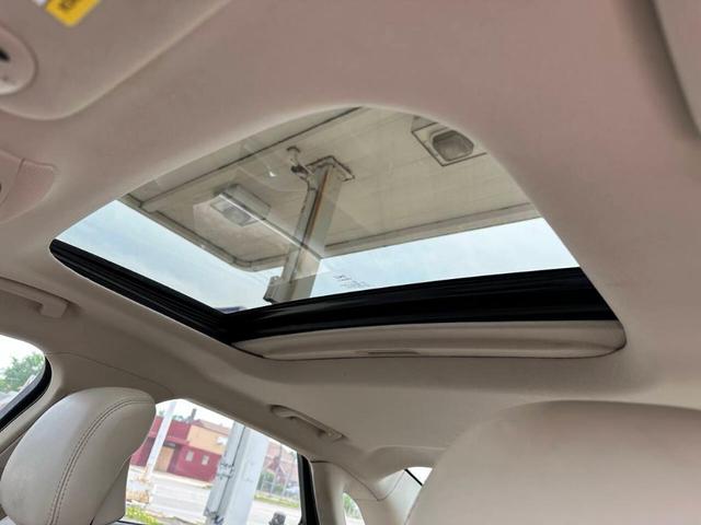 Photo of 2017 Gold Lincoln MKZ