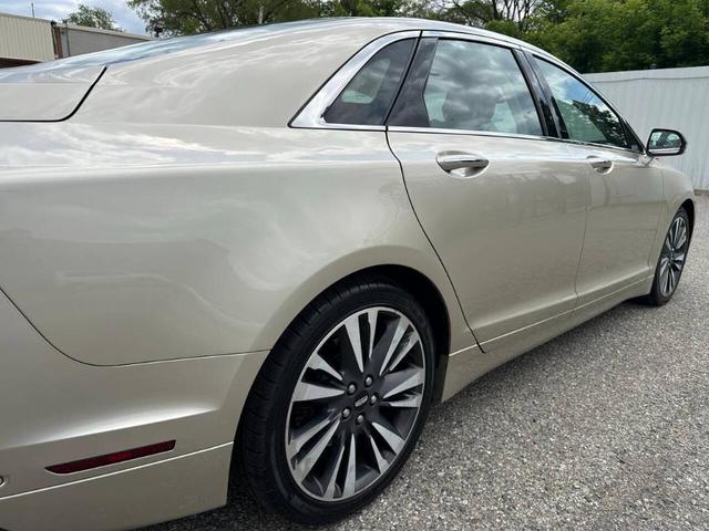 Photo of 2017 Gold Lincoln MKZ