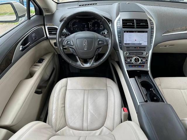 Photo of 2017 Gold Lincoln MKZ